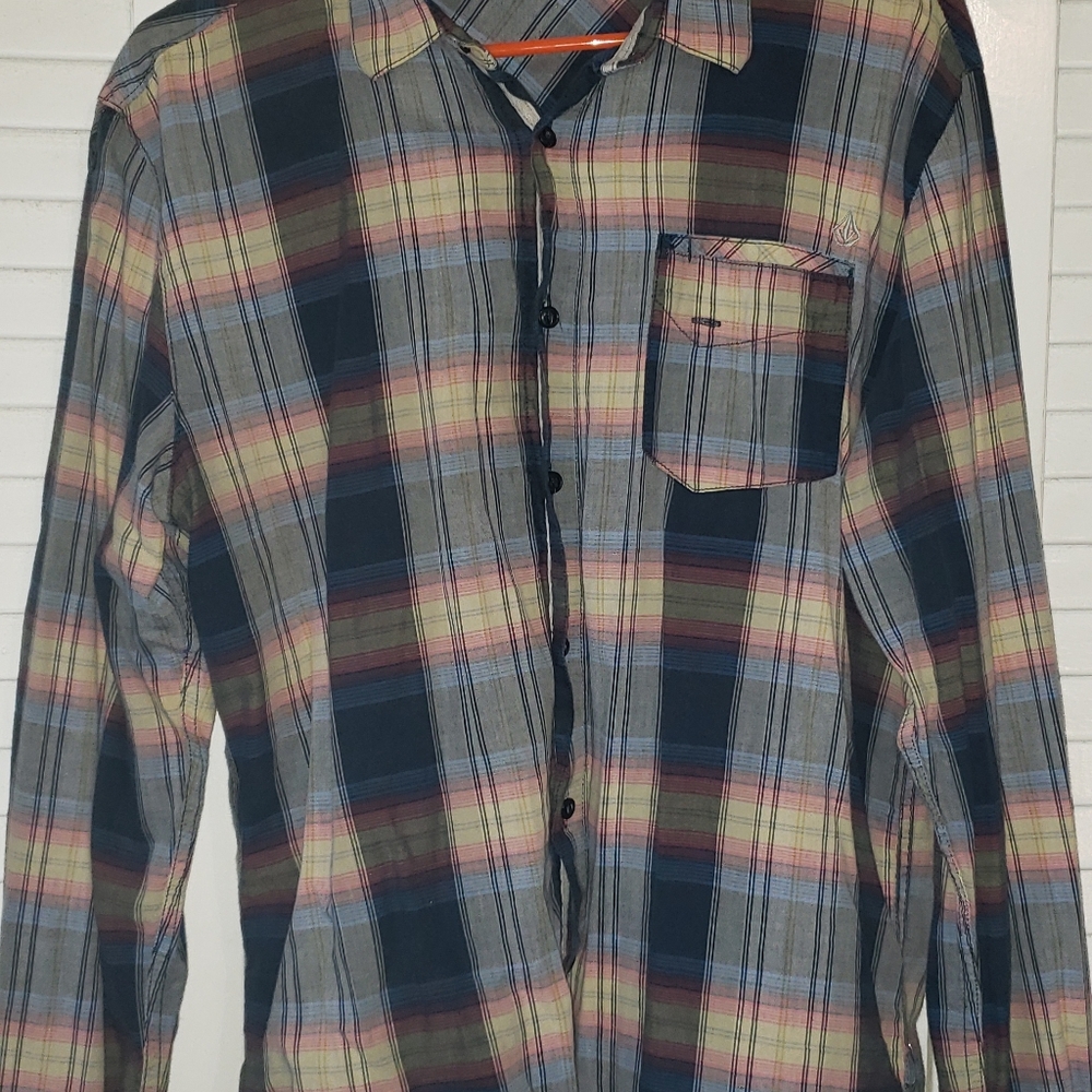 Volcom plaid shirt Lg